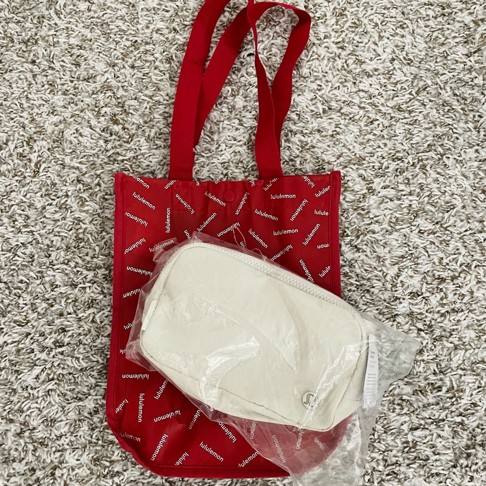 NWT Lululemon Everywhere Belt Fanny Pack Bag 1L White Opal
